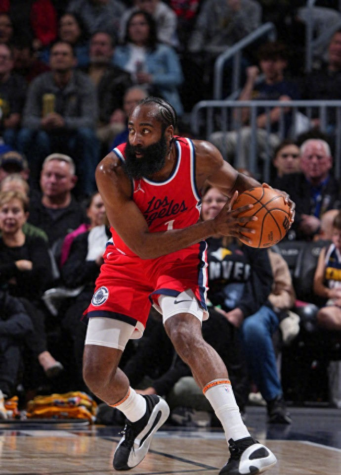 乐鱼体育官方入口-罗马迎NBA常规赛关键赛；今晨刷新队史纪录；目标明确；心理建设被强调