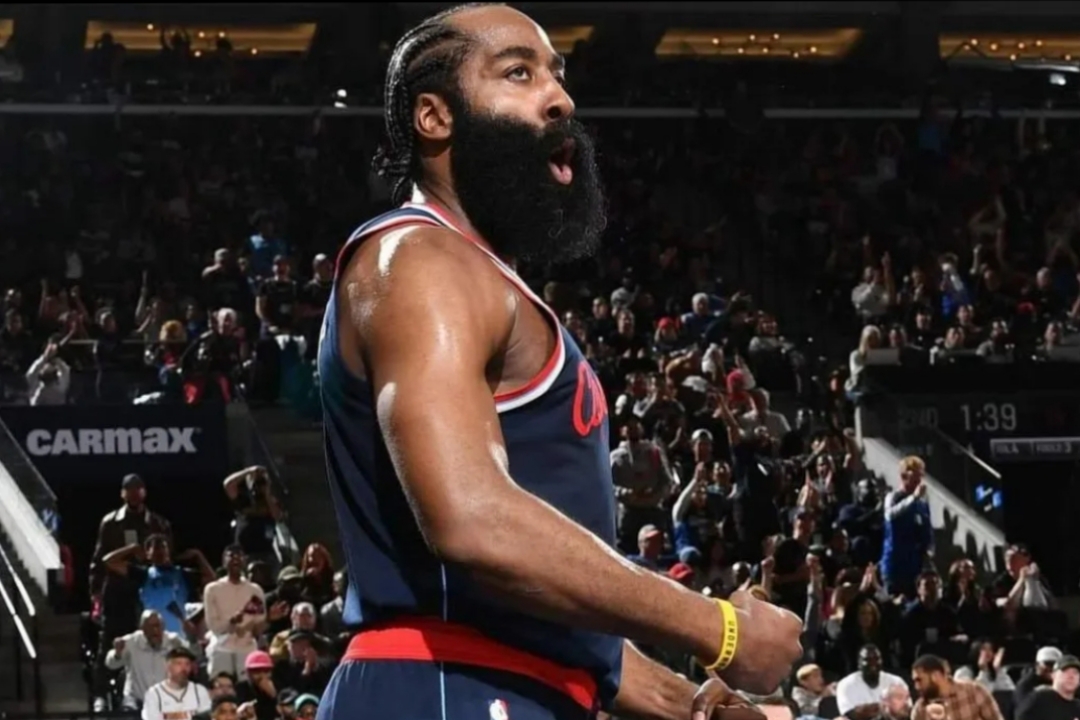 乐鱼体育官方入口-丹佛掘金发布备战花絮，加时末段强势反弹，意甲任务艰巨，更衣室氛围转暖