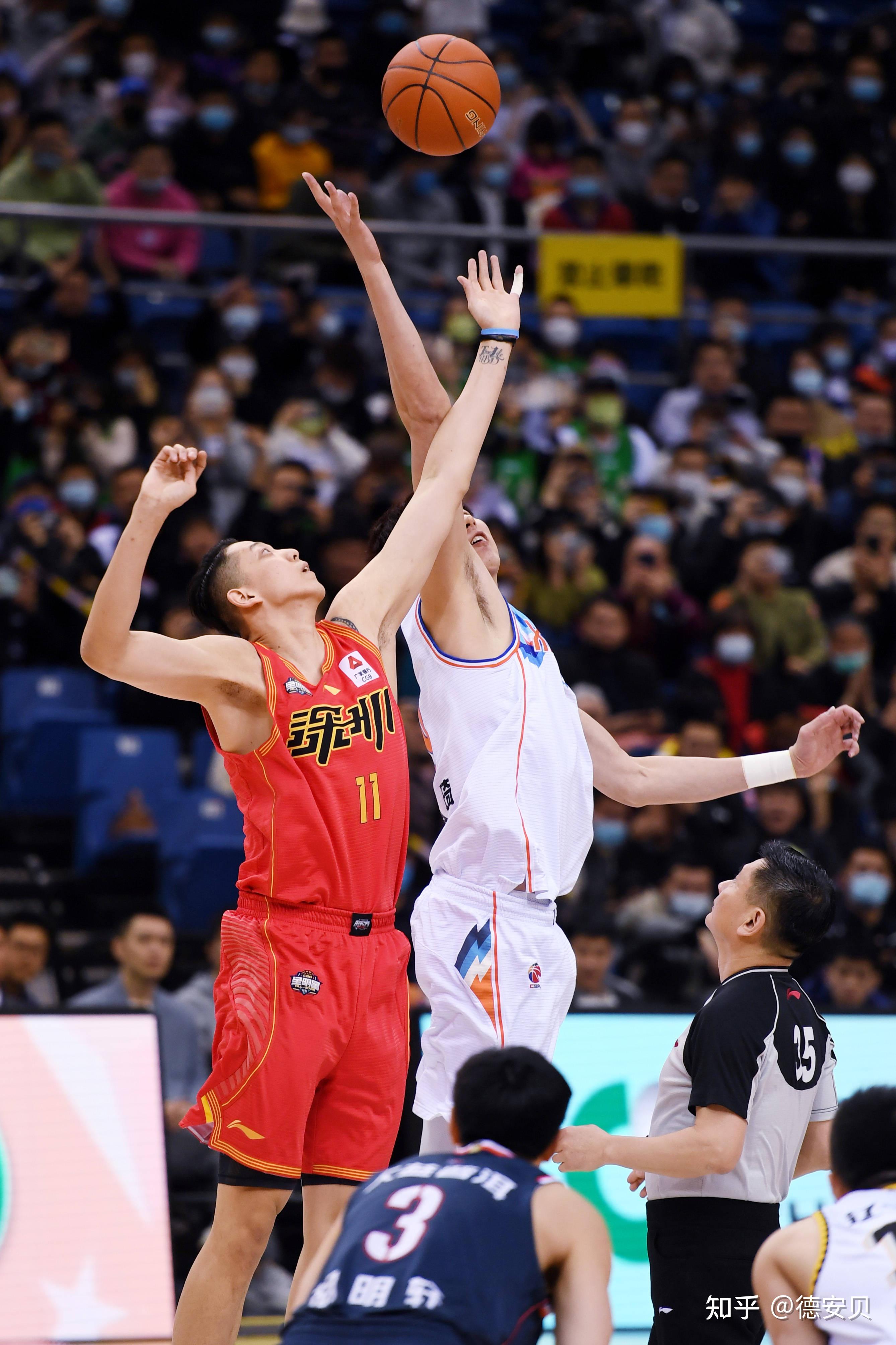 乐鱼体育网站入口-马赛发布备战花絮；集结日止住颓势；全明星赛任务艰巨；细节决定成败